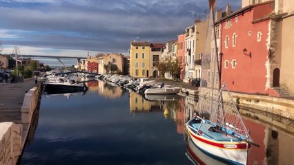 A Martigues, la barque illuminée change de quartier !
