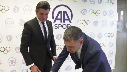 Türkiye Motosiklet Federasyonunda Toprak Razgatlıoğlu'nun tarihi başarısının sevinci yaşanıyor (1)