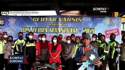 Polres Bintuni Berikan Undian Berhadiah Motor Bagi Warga Usai Vaksinasi