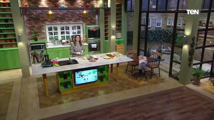 طريقة عمل ساندوتش صدور الدجاج بالثوم والعسل مع الشيف فيفيان