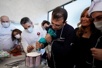 Ekrem İmamoğlu, İSMEK Mutfak Sanatları Okulu'nda!