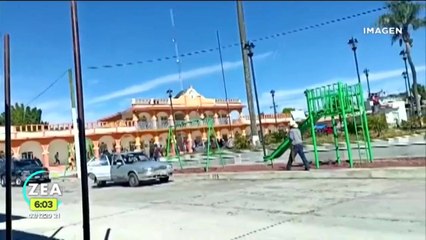 Manifestantes queman patrullas y atacan alcaldía de Calcahualco