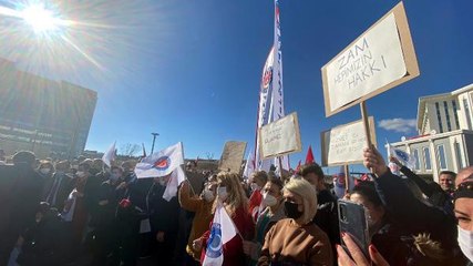 Ankara'da sağlık çalışanlarından 'zam hepimizin hakkı' eylemi