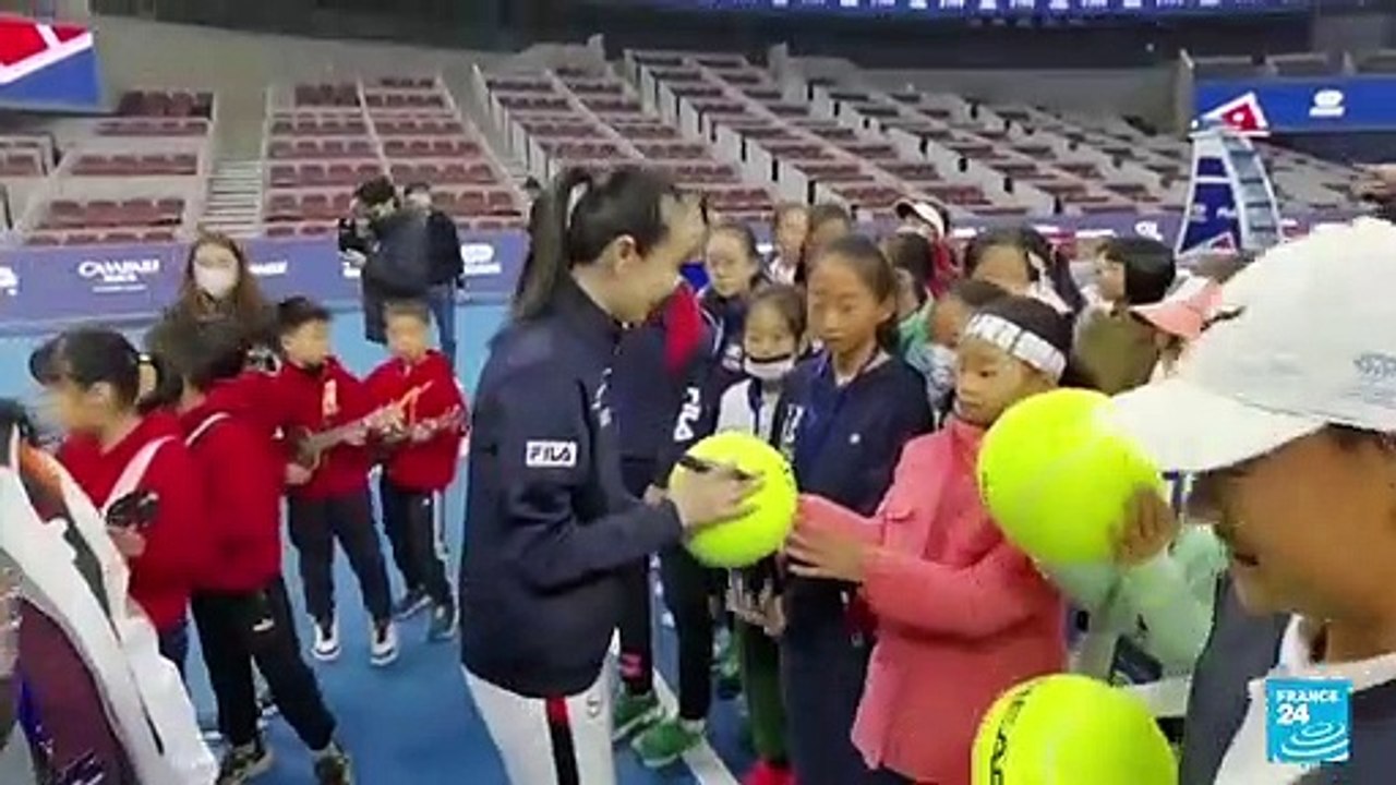 Tennis stars back 'bold' WTA move to suspend Ch...
