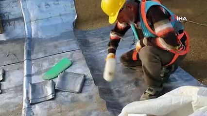 Fatih Köşkü bin 500 tonluk beton yükten kurtarıldı