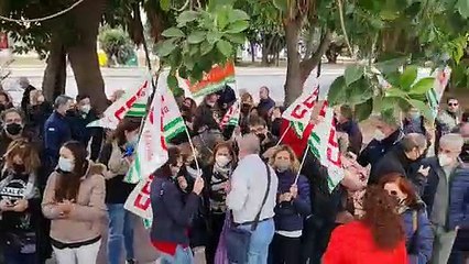 Vídeo: así ha sido la segunda jornada de huelga en Málaga por el ERE de Unicaja Banco