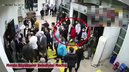 Başarır: Ak Partililer meclisi bastı, polis müdahale etmedi