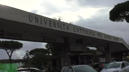 Da 11 anni insegna al reparto Oncologia del Gemelli, premiata da Mattarella