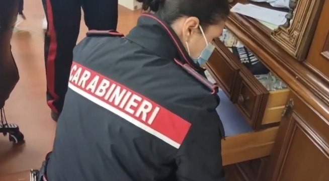 Brescia - Lavoratori stranieri sfruttati e derubati del Reddito di Cittadinanza: 3 arresti, tra cui impiegata Poste (02.12.21)