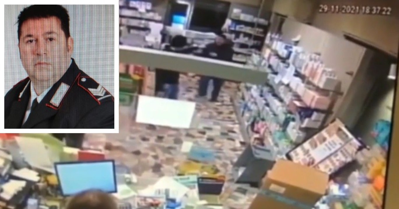 Carabiniere accoltellato durante rapina, encomio solenne per Sabbatino: "Coraggio eccezionale" (02.12.21)