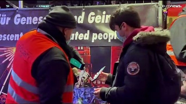 Covid-19, la Germania amplia le restrizioni e chiude ai non vaccinati