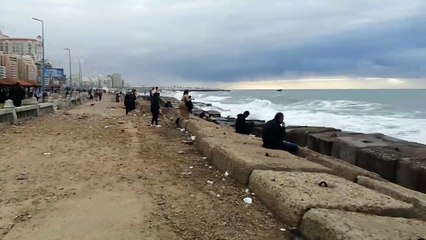 غضب الطبيعية يضرب مدينة الإسكندرية اليوم والبداية بـ"نوة قاسم" الشديدة