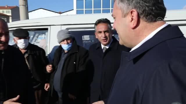 Çubuk'ta 320 çiftçiye vişne fidanı dağıtıldı