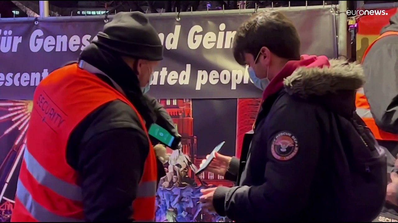 Németország korlátozásokat vezet be az oltatlanoknak, februártól pedig kötelező lehet az oltás