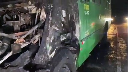 Unidad del transporte público ardió llamas en las inmediaciones de la Nueva Central Camionera