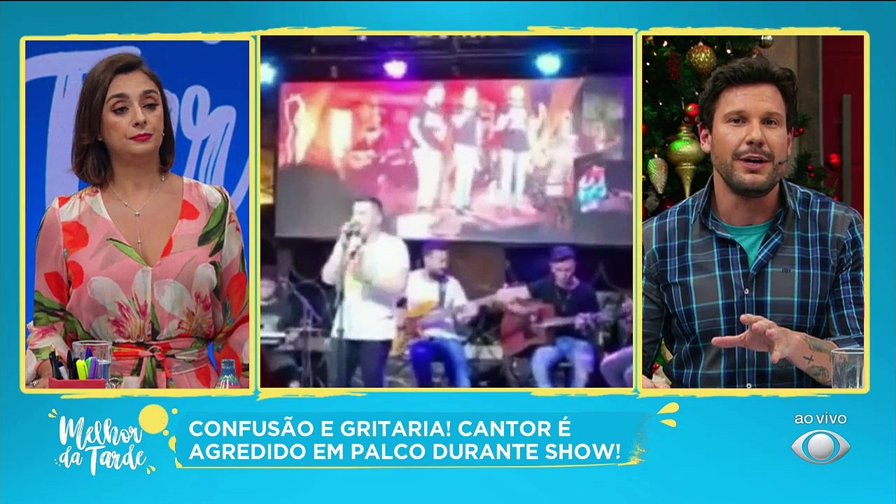 "Totalmente descontrolado", disse Bruno Henrique sobre homem que o chutou durante apresentação.