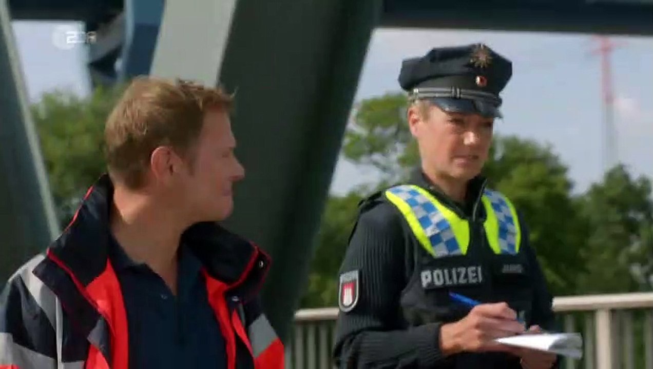 Notruf Hafenkante (379) Staffel 16 Folge 01 - Kleine Hafenrundfahrt