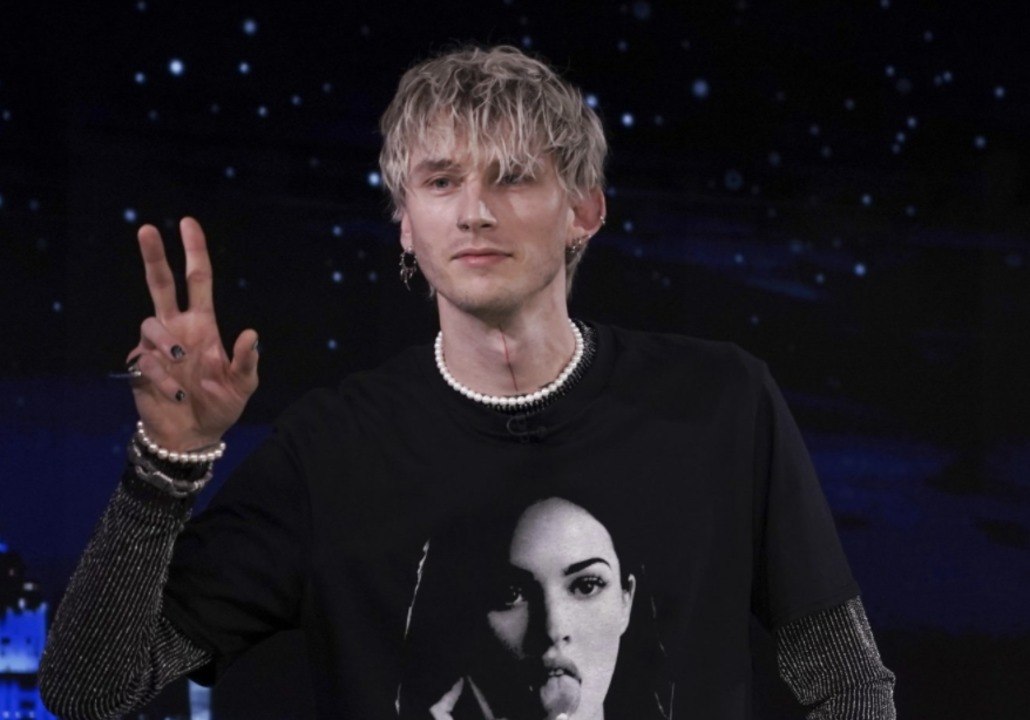 Machine Gun Kelly Inadvertently Stabbed Himself Trying to Impress Megan Fox