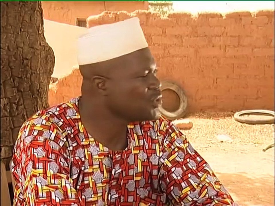 Super Flics - saison 1 - Episode 17 - Le mystere Ousmane