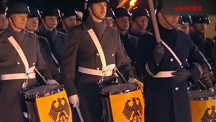 Almanya Başbakanı Merkel'e veda ettiler
