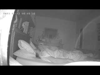 Cat Gives Guy Wet Wake-Up Call