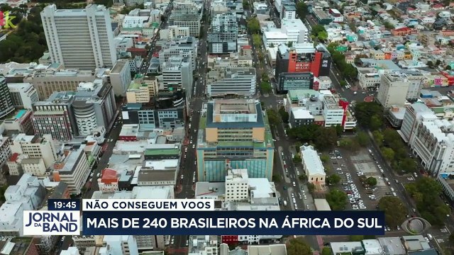 O sufoco dos brasileiros retidos na África do Sul eles não conseguem voltar por falta de voos, que foram proibidos para o Brasil.