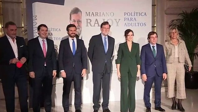 Así fue el reencuentro entre Ayuso y Casado en la presentación del libro de Rajoy