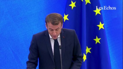 Emmanuel Macron rend hommage à Valéry Giscard d'Estaing au Parlement européen