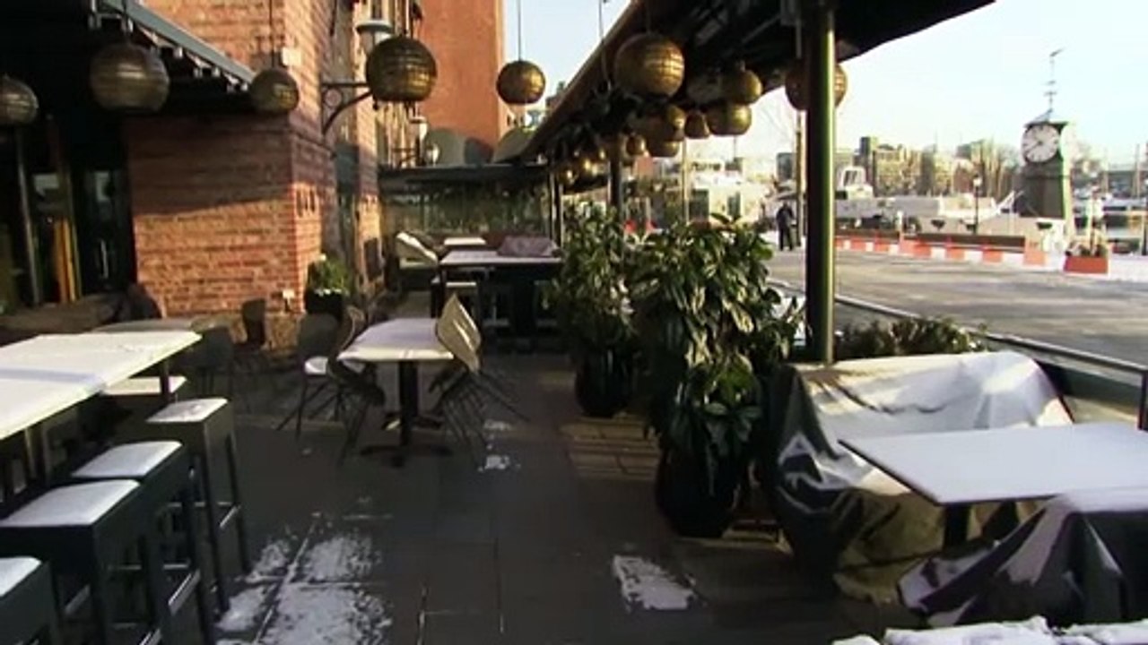 Boris Johnson zu Omikron: 'Nicht gleich alles stornieren!'