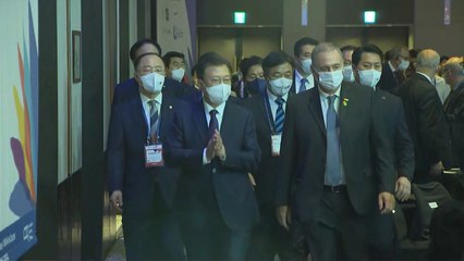 서울 특급호텔 행사서 확진자 발생...문 대통령도 참석 / YTN