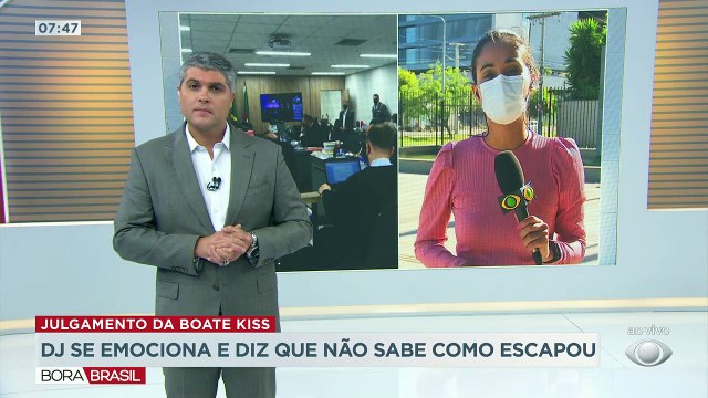 O segundo dia de julgamento dos quatro acusados pela tragédia na Boate Kiss entrou pela noite. O último a prestar depoimento foi o DJ da boate.