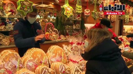 الشرطة الفرنسية تفرض إجراءات كوفيد في سوق ستراسبورغ الميلادية