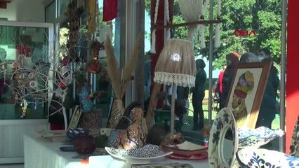 ENGELLİLER, ÜRÜNLERİNİ SERGİLEDİ