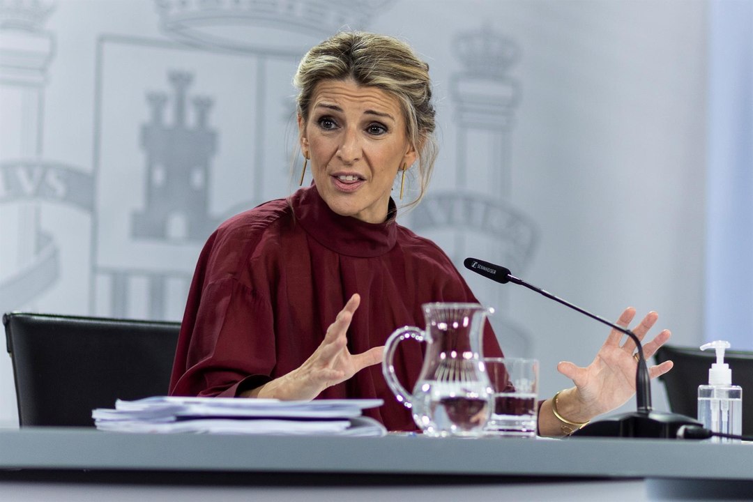 El Gobierno cierra filas con Yolanda Díaz, quien defiende la gestión del Ejecutivo desde el inicio de la pandemia