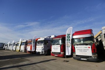 120 insani yardım TIR'ı Suriye'ye yola çıktı