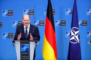 Almanya Başbakanı Scholz, NATO'yu ziyaret etti