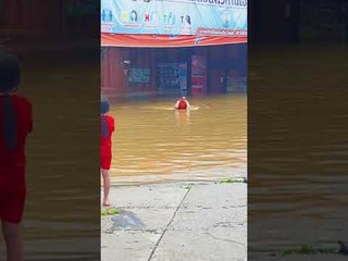 Flood Can't Stop Commuter