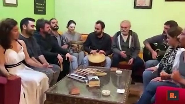 Haluk Bilginer'in Oyun Atölyesi'nden 'Cübbeli' yorumu: Öp beni, yut beni, yala beni...