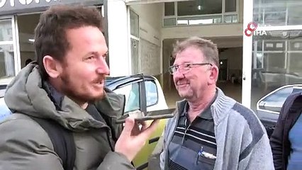 Yolda bulduğu 2 milyonluk pırlanta kolyeyi sahibine teslim etti, bir dayak yemediği kaldı