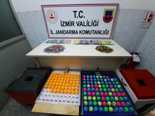 Dernek binasında kumar oynayan 73 kişiye ceza kesildi