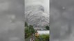 Son dakika haberleri... Endonezya'daki Semeru Yanardağı'nda patlama