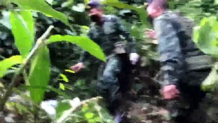 ทหาร ฉก.ม. 3 ปะทะแก๊งลำเลียงยาเสพติด บ้านผาฮี้ ชายแดนแม่สาย  ยึดของกลาง 10 เป้ คาดเป็นยาบ้า 1.5 ล้านเม็ด