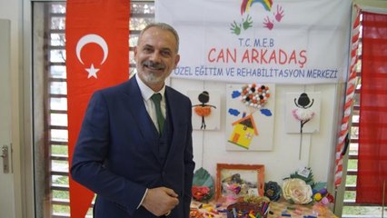 Seferihisar'da özel eğitim öğrencilerinden çok özel sergi