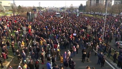 Download Video: Serbien: Tausende demonstrieren erneut gegen Umweltverschmutzung