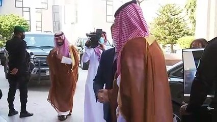 ماكرون يعلن عن مبادرة فرنسية سعودية لمعالجة الأزمة بين الرياض وبيروت
