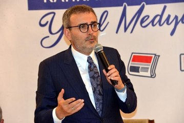 AK Parti'li Ünal: Kaç kişinin geldiğini ne yapacaksın, hangi hizmetlerin yapıldığına bak