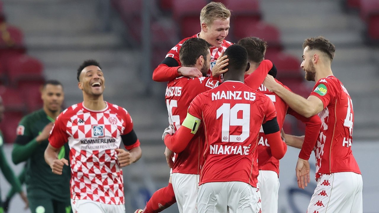 Mainz v Wolfsburg