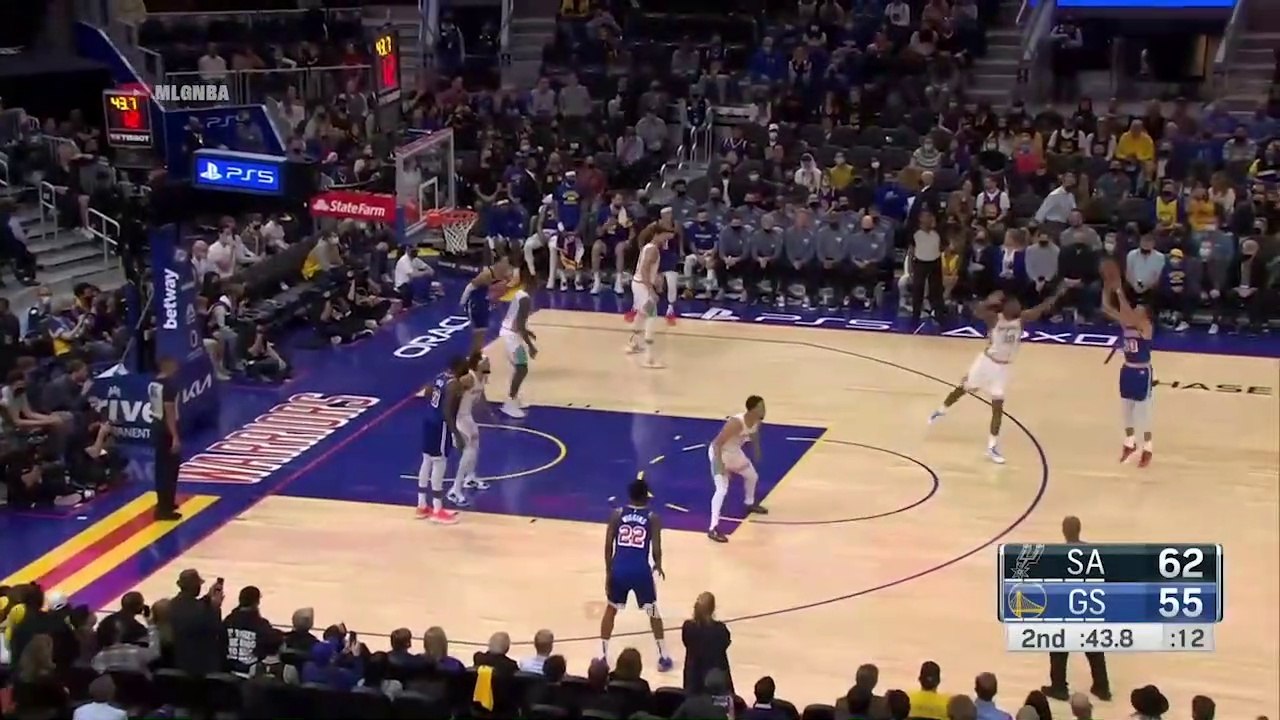 Steph Curry was 0-9 FG, shot this from deep and didn’t watch the ball go in 