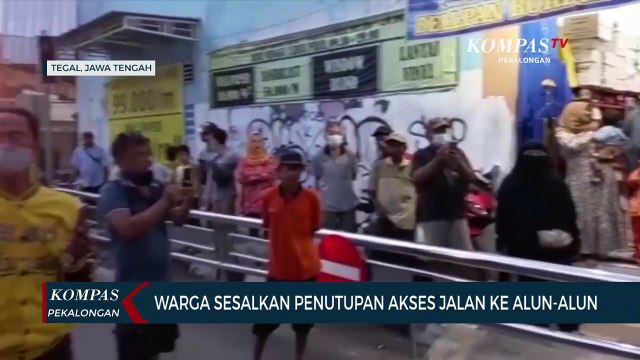Warga Sesalkan Penutupan Akses Jalan ke Alun - alun Tegal