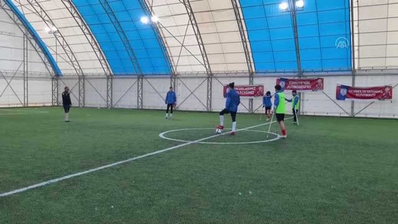 KASTAMONU - TSK Ampute Futbol Takımı üçüncü Şampiyonlar Ligi şampiyonluğunu hedefliyor
